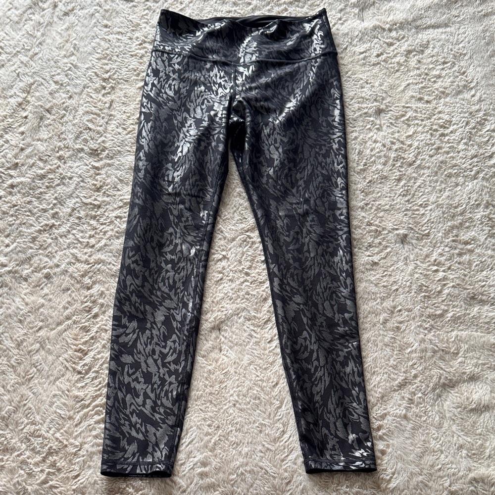 Old Navy Black Shiny Patterned High-Waist Jeggings